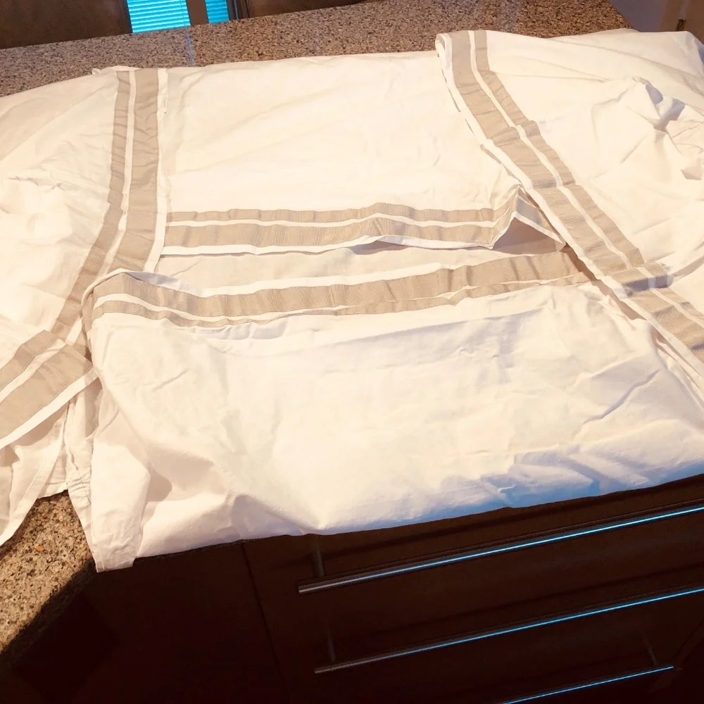 Pottery Barn Kids Crib/toddler bed Bedding - Picture 4 of 4